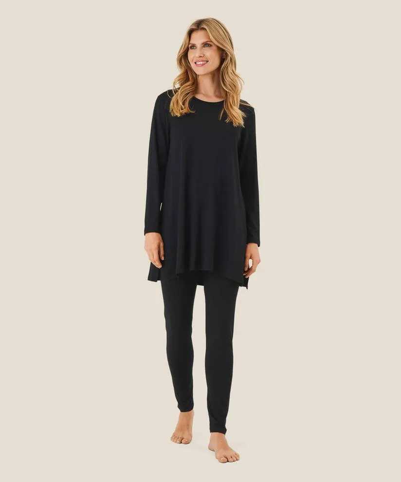 1002636  MaGlowie Tunic - Black