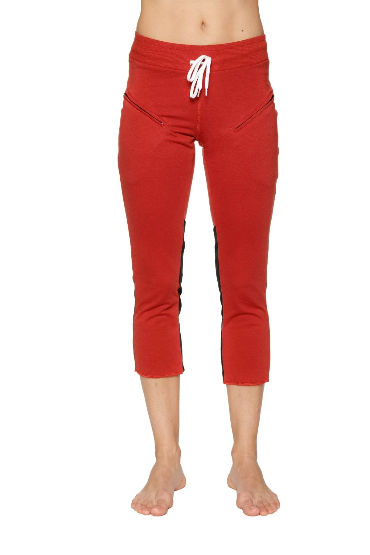 4/5 Length Zipper Pocket Capri Yoga Pant (Cinnabar w/Charcoal & Black)