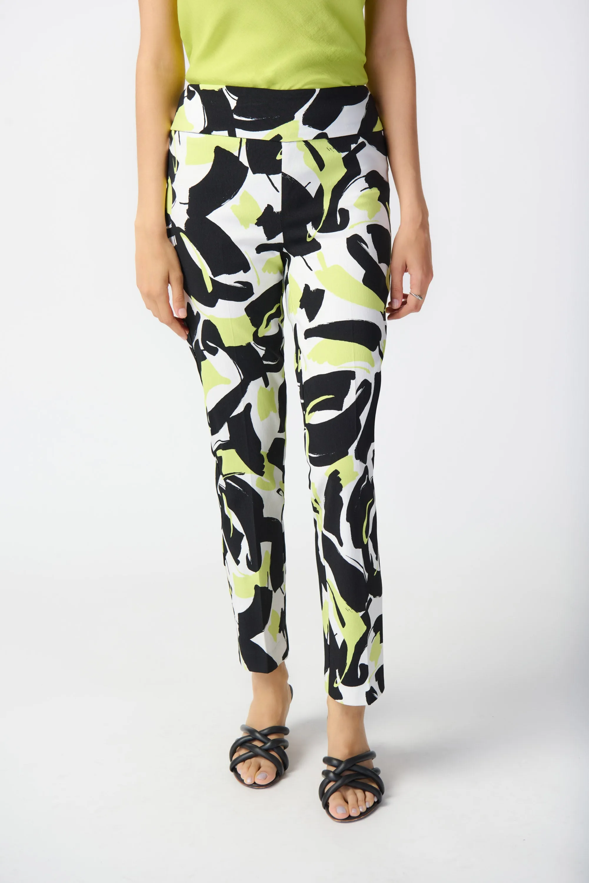 Abstract Print Pull-On Pant