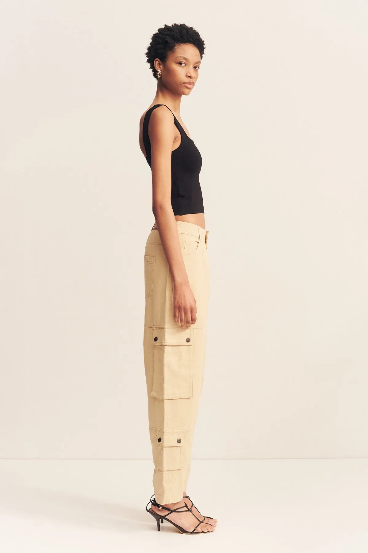 ARIANA CARGO TAPERED PANT - SAND