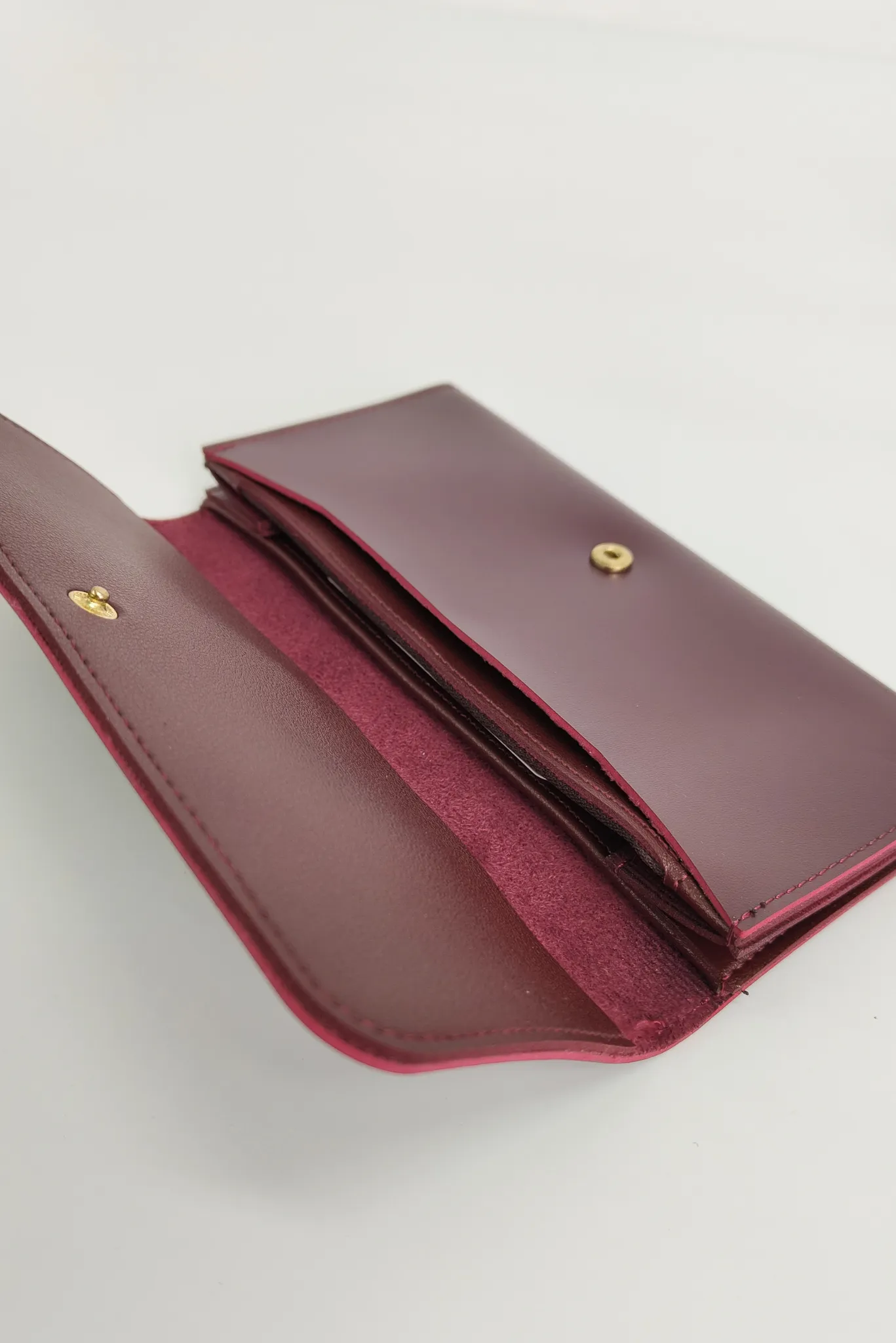 Comfort Maroon Clutch