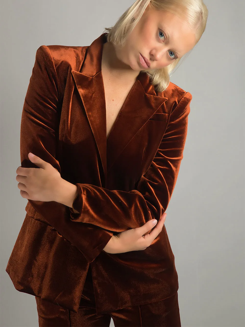 HINIYA Velvet Blazer & Flared Pants Set in Brown