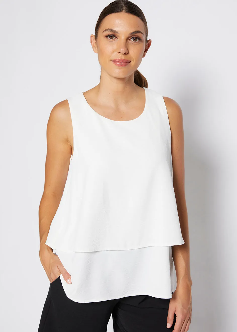 Magic layer top in Off White