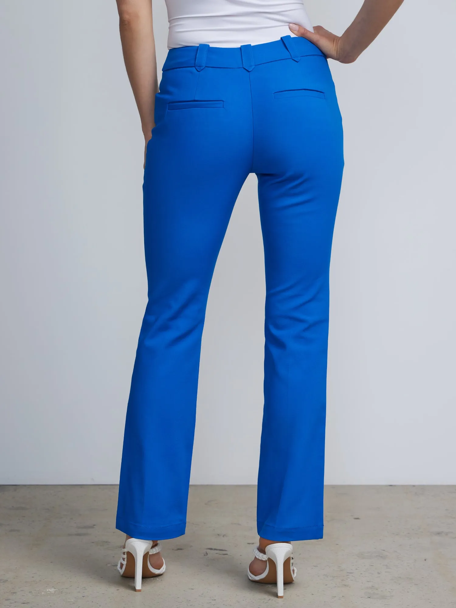 Petite Signature-Fit Mid-Rise Straight-Leg Pant - All Season Stretch