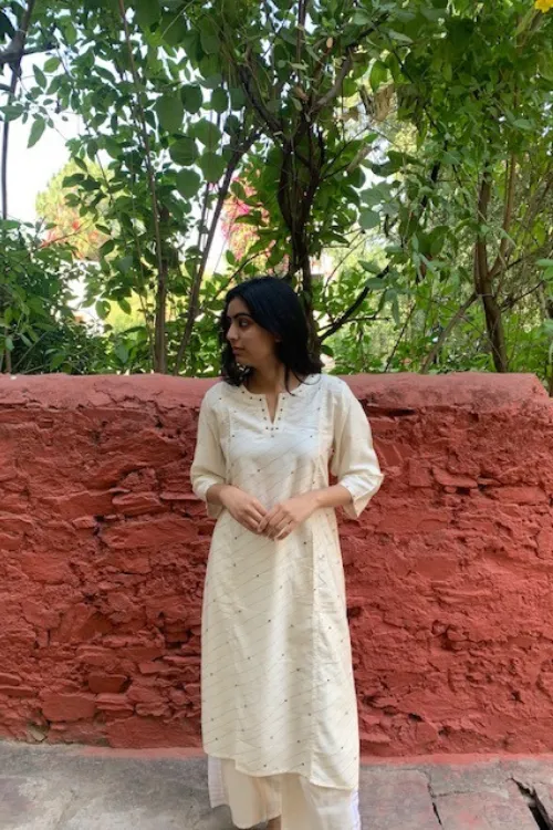 Sadhna 'Badali'  White Tanka Work Long Cotton Silk Kurta